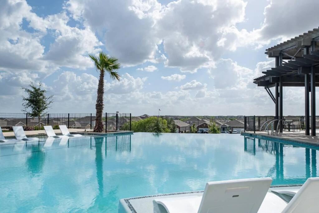 Sweet -san Antonio Holiday home