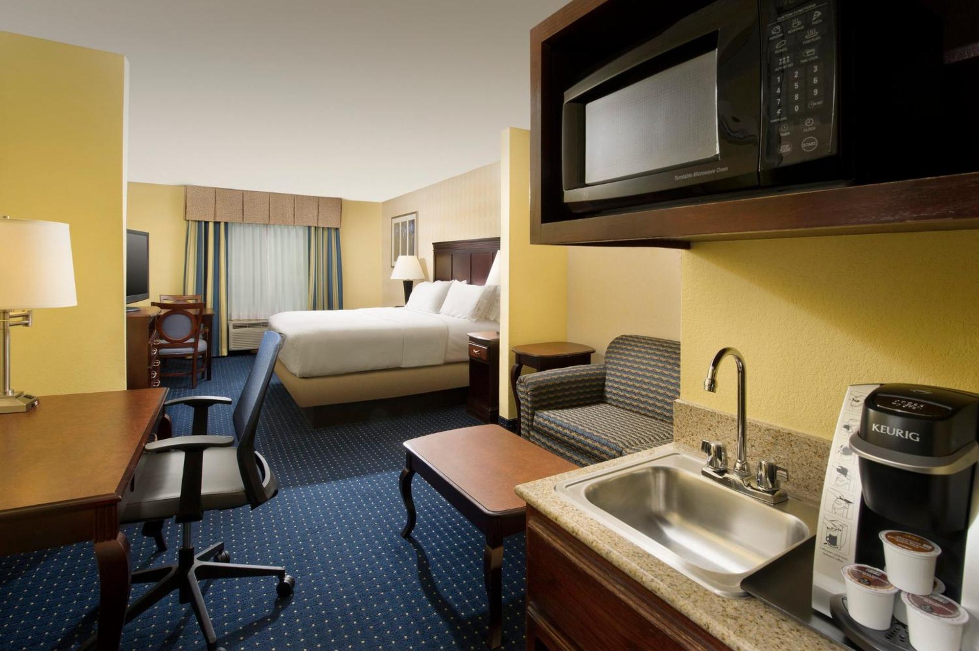 Hotel Express & West Sea World Area By Ihg San Antonio