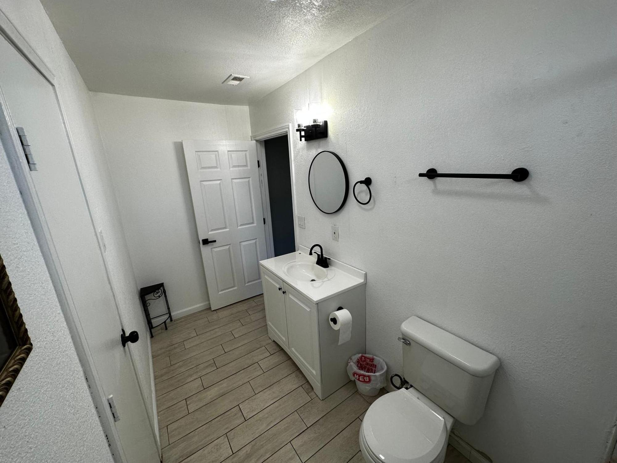 Apartment Hess St San Antonio