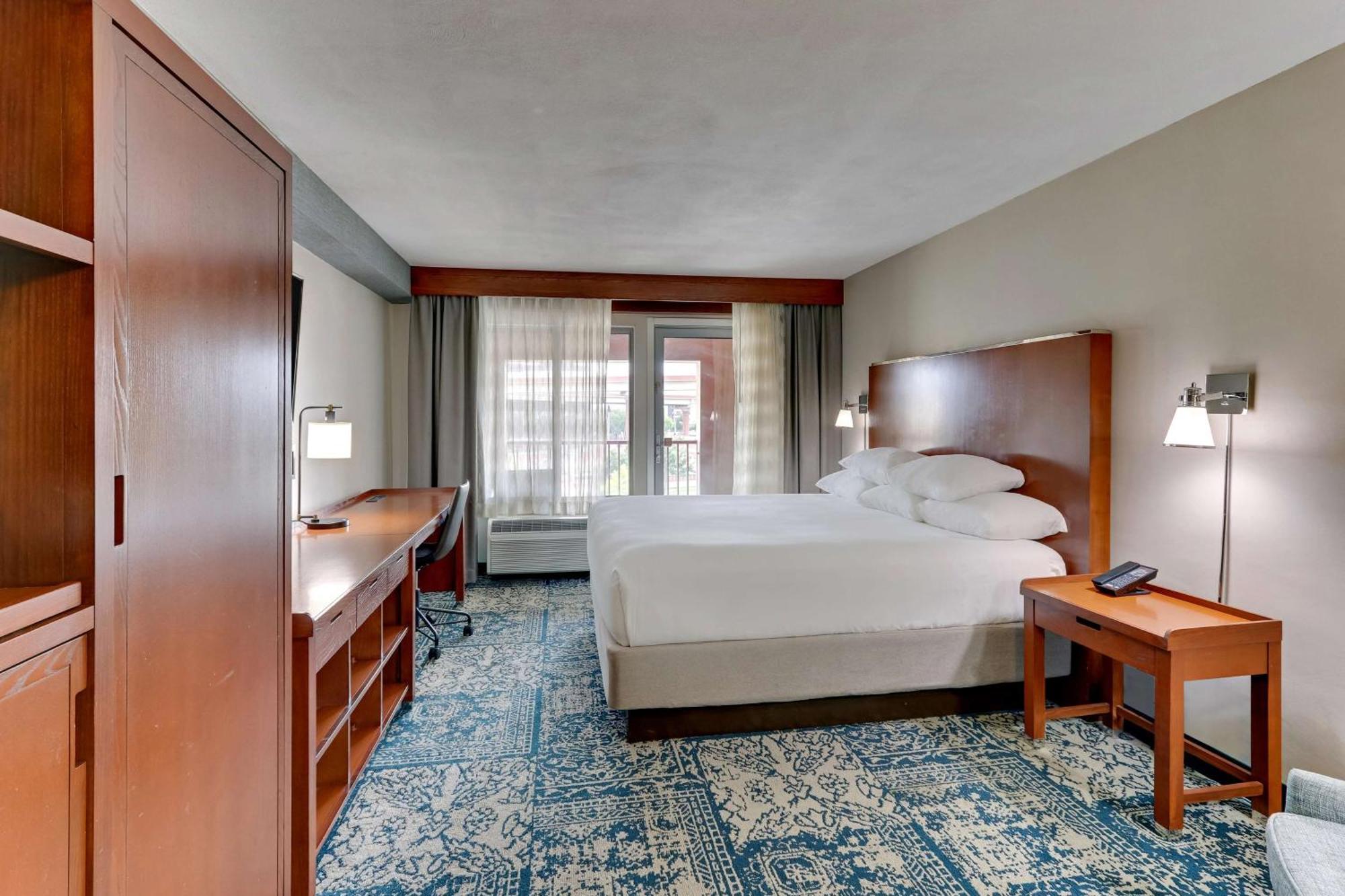Drury & Airport Hotel