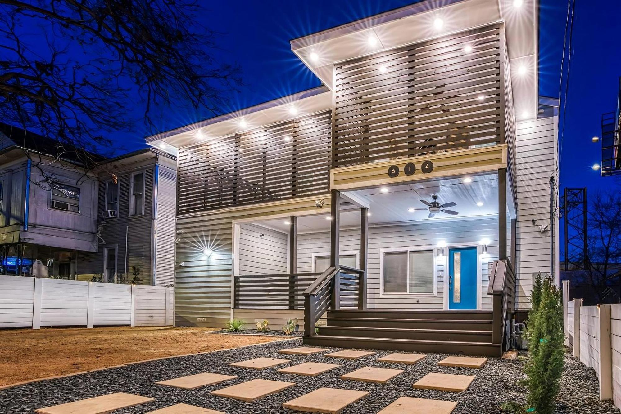 Luxury 6br/5ba + Hot Tub Near Dt *