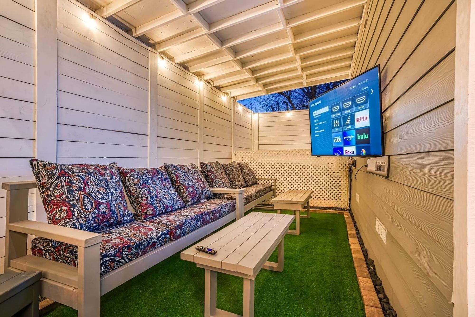 Villa Luxury 6br/5ba + Hot Tub Near Dt