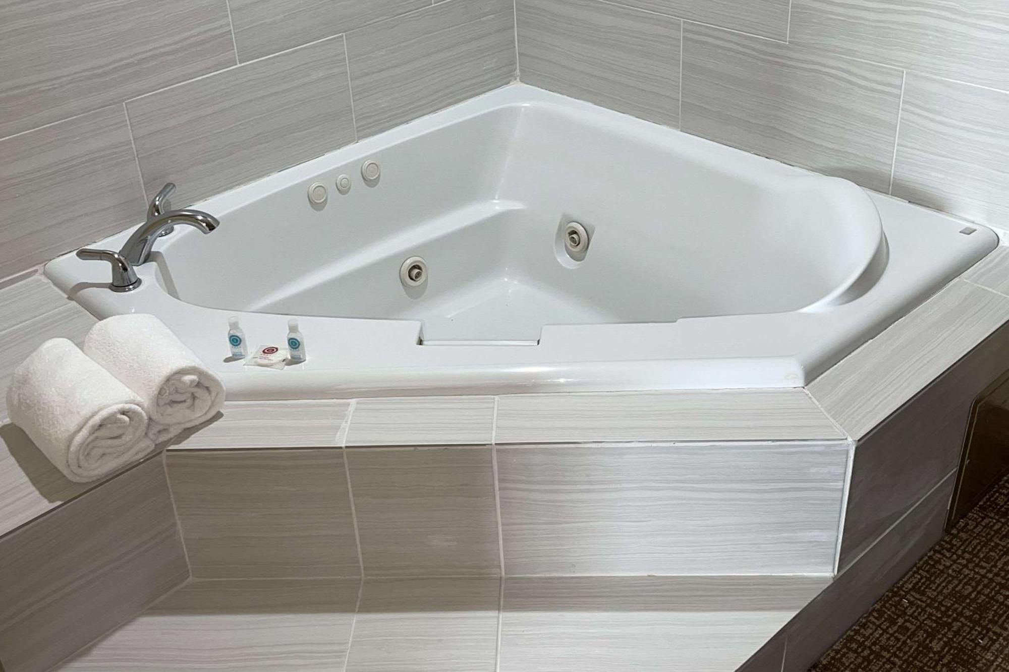 Comfort Near Seaworld Hotel