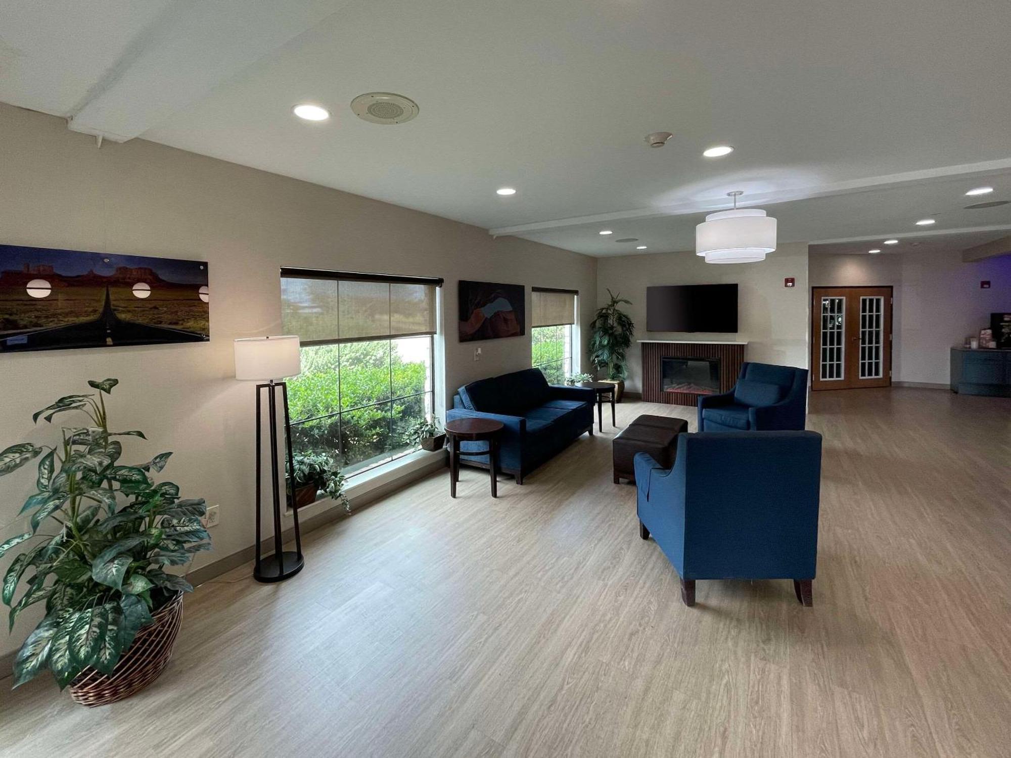 Comfort Near Seaworld Hotel San Antonio