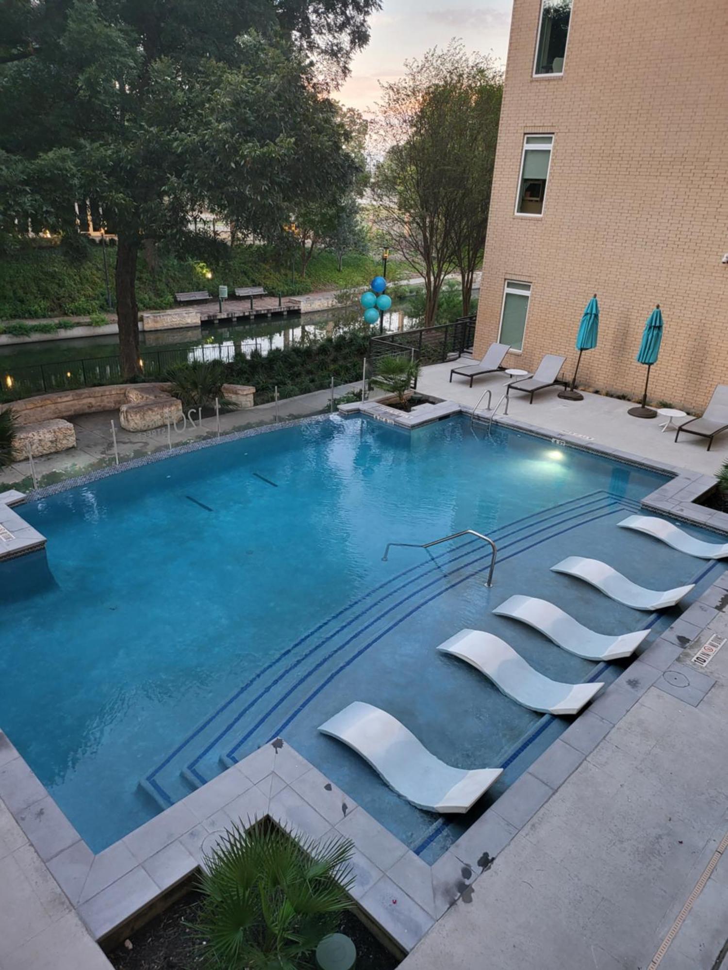 Modern Luxury On Riverwalk #1335 *