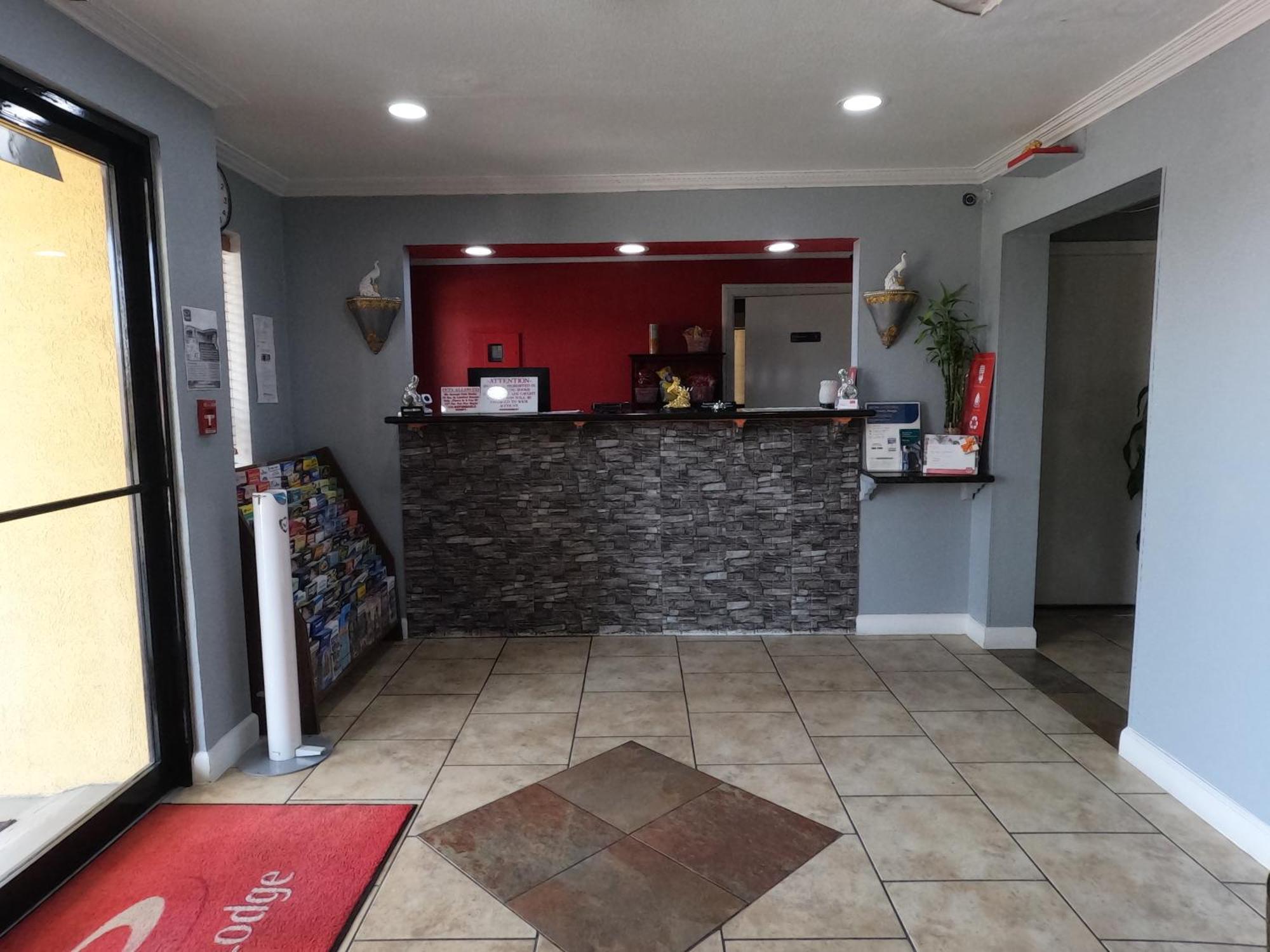 Econo & Downtown Northeast Near Sam Houston Hotel 2*