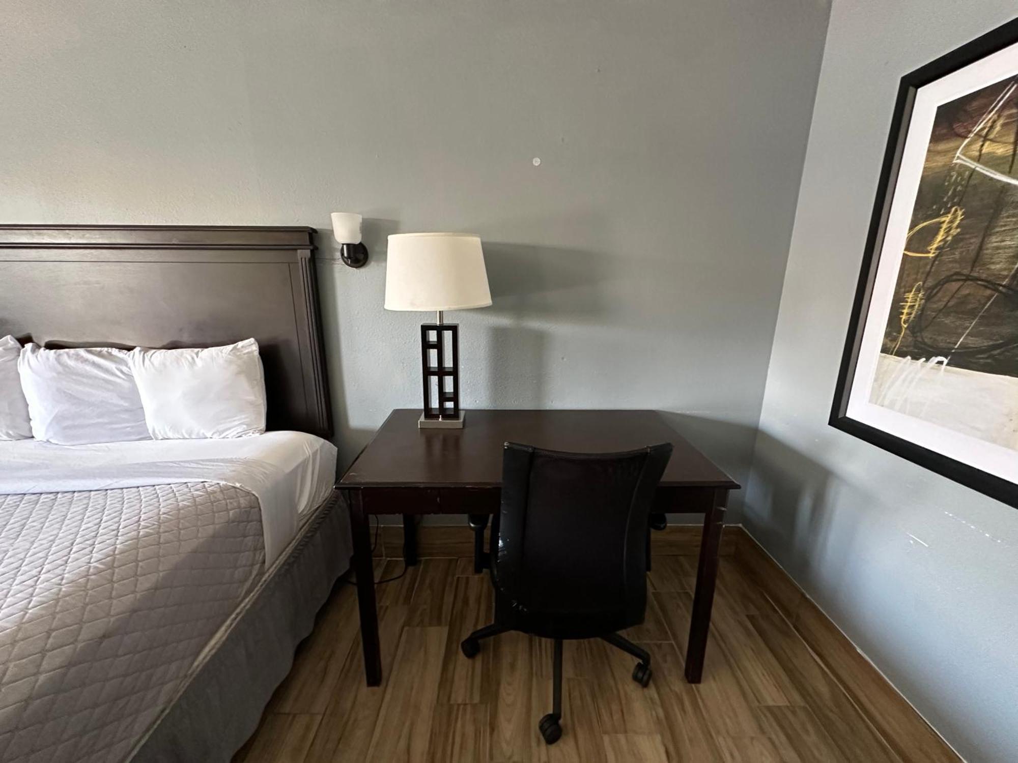 Motel Hillview At Six Flags Fiesta San Antonio