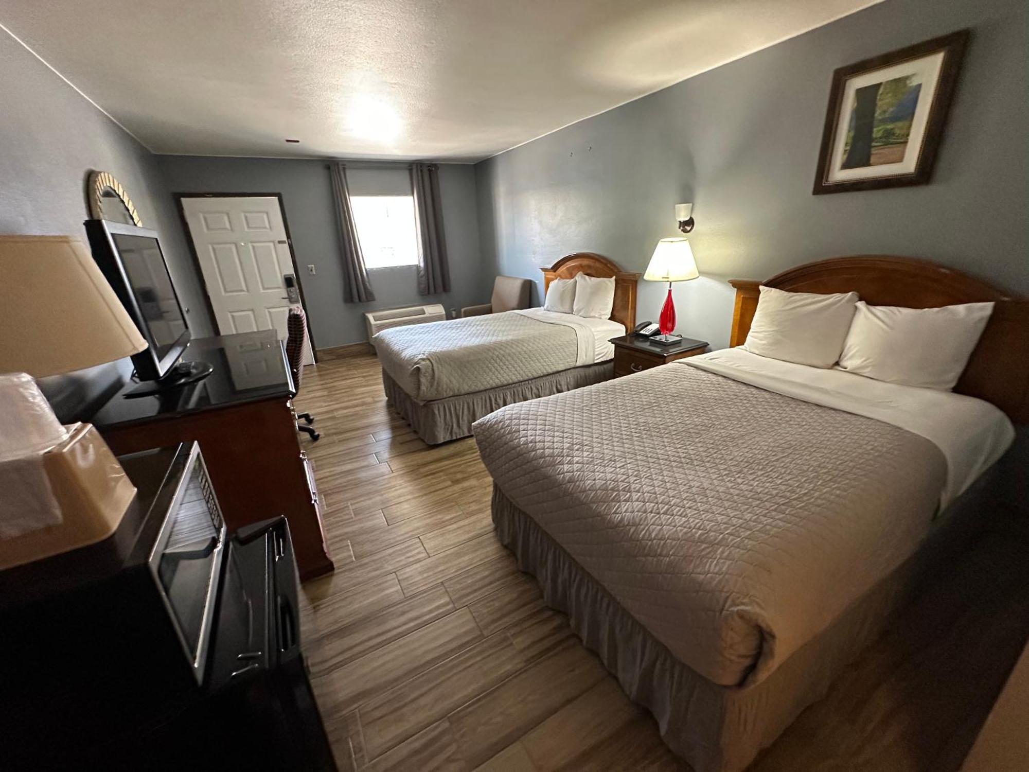 Motel Hillview At Six Flags Fiesta San Antonio