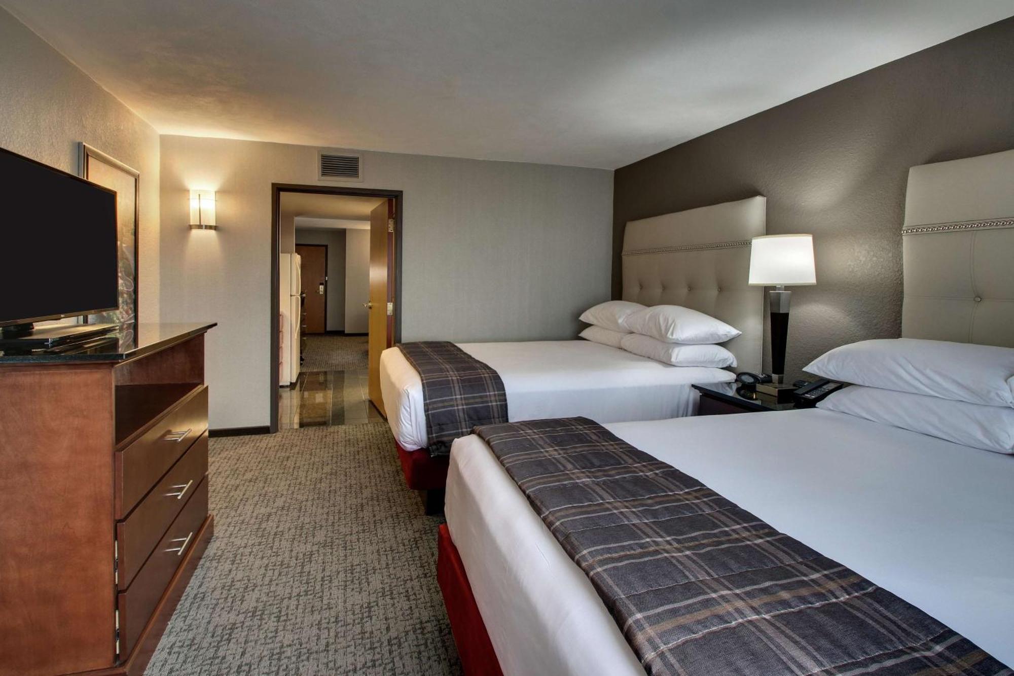 Hotel Drury & Northwest Medical Center San Antonio