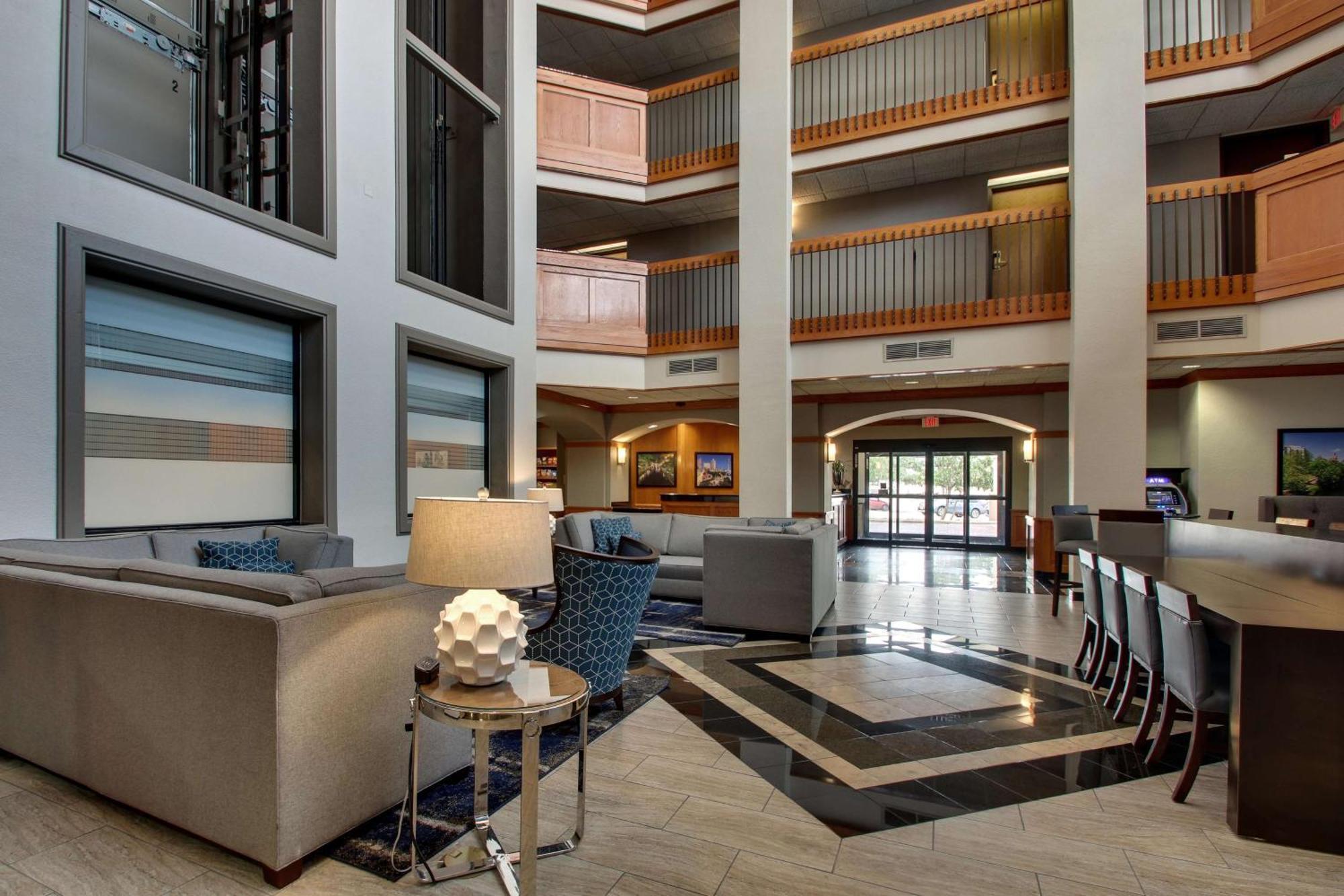 Hotel Drury & Northwest Medical Center San Antonio
