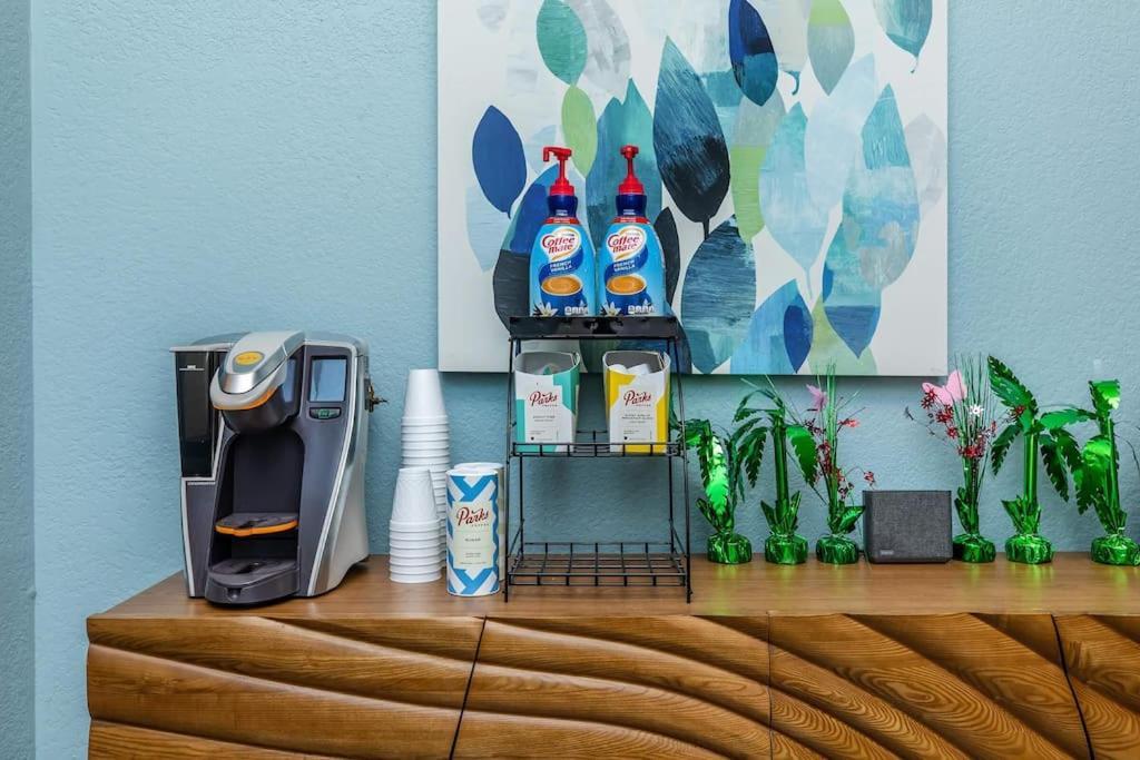 Blue Oasis 1br With Premium Amenities Apartment *
