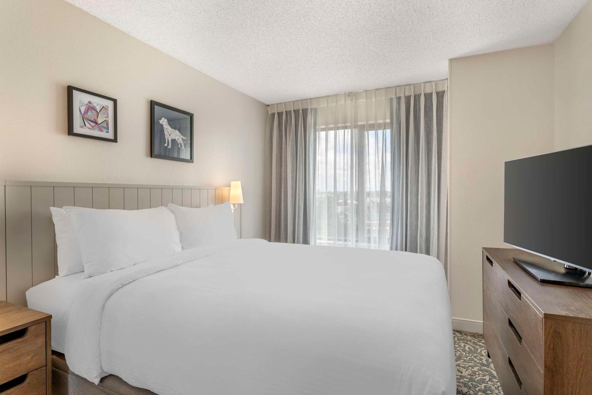 Sonesta Es Downtown Alamo Plaza