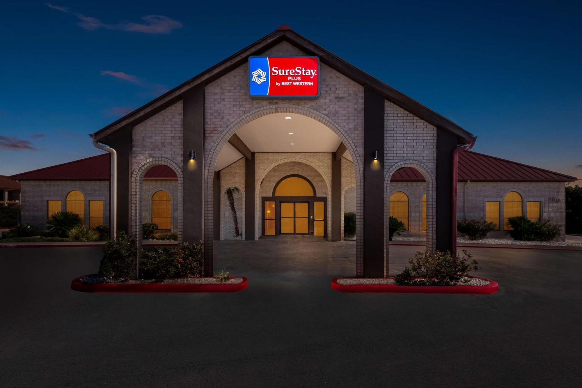 Surestay Plus By Best Western Fiesta 3* San Antonio