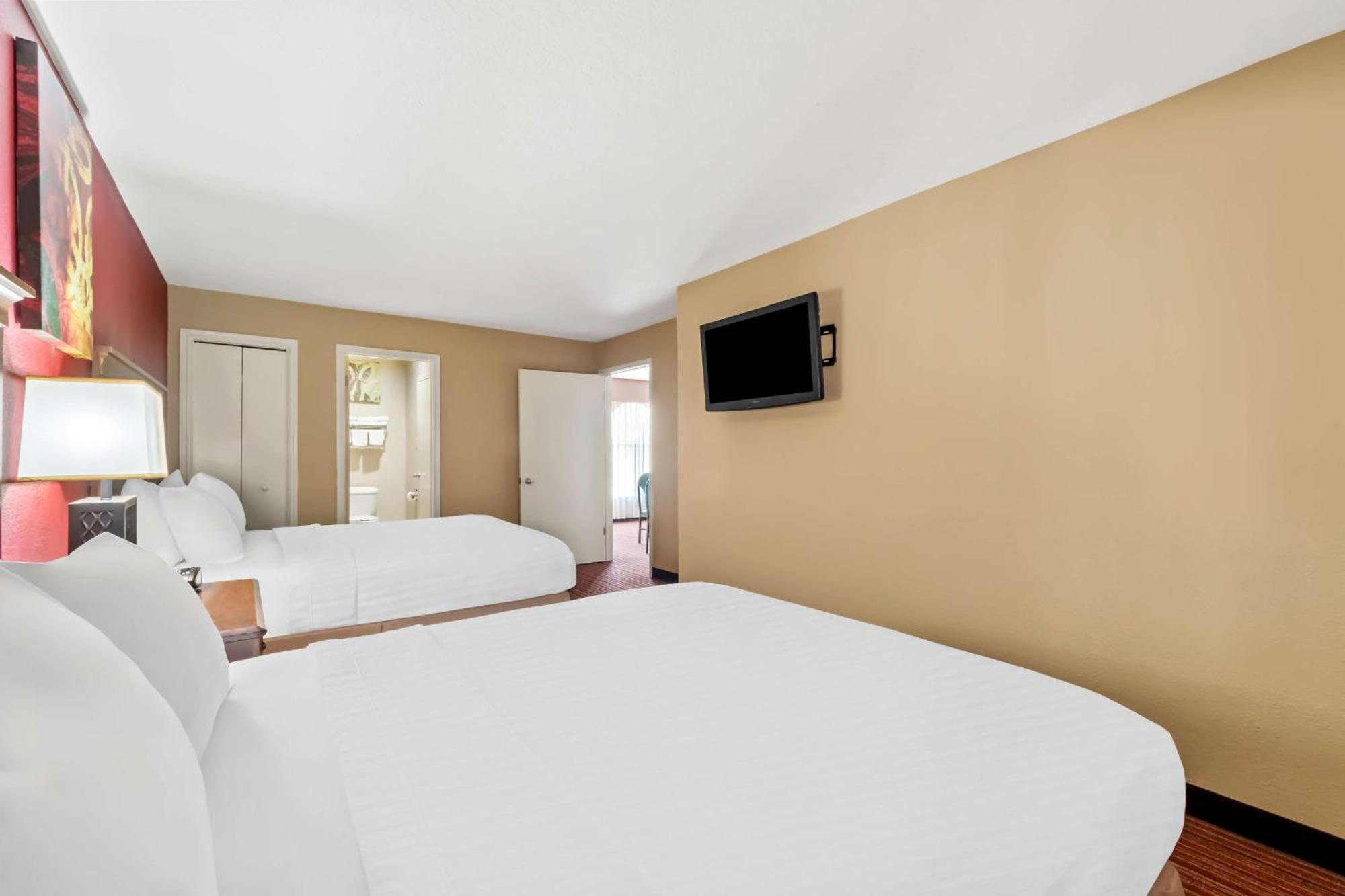 Surestay Plus By Best Western Fiesta Hotel San Antonio