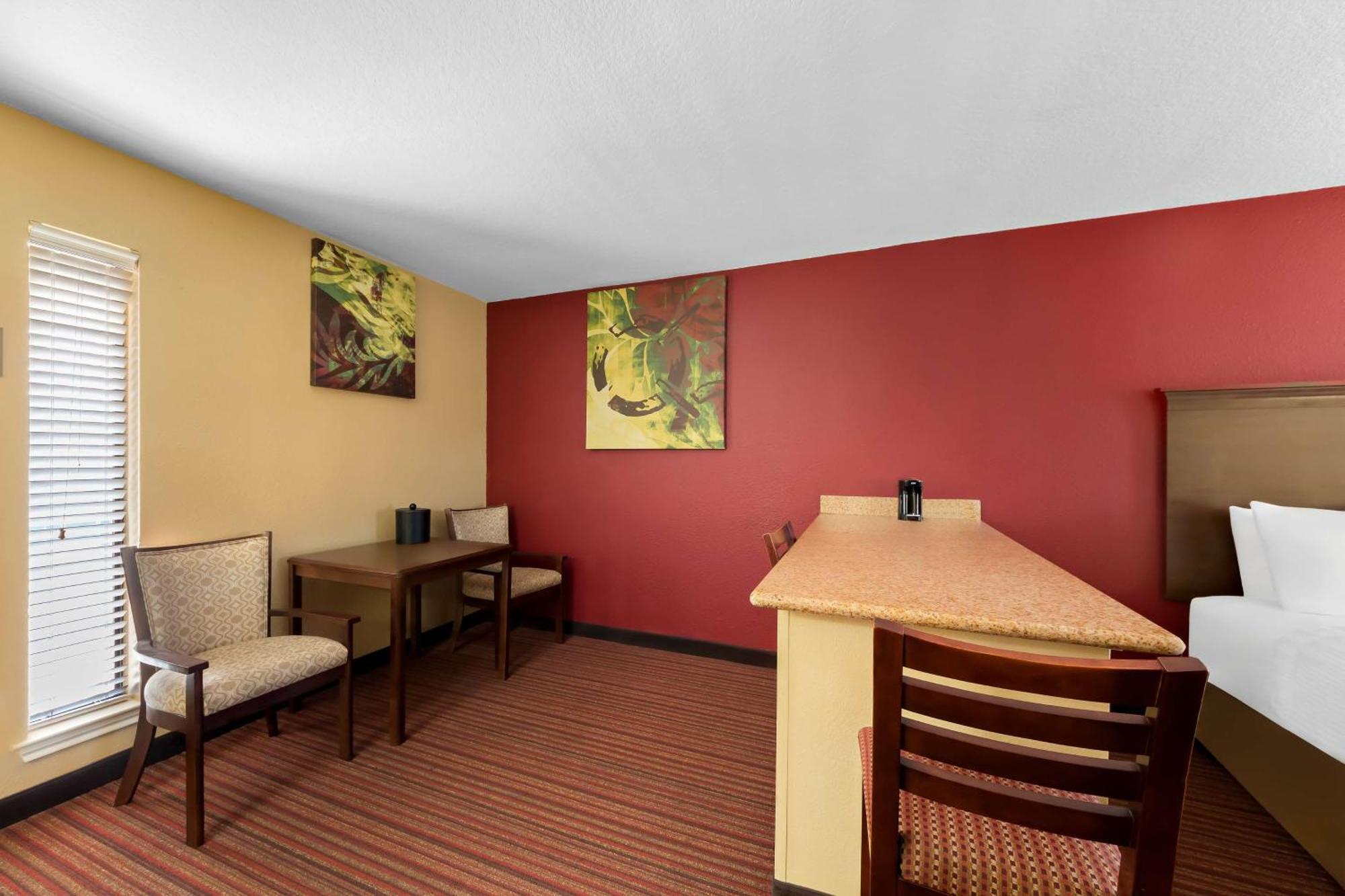 Surestay Plus By Best Western Fiesta Hotel