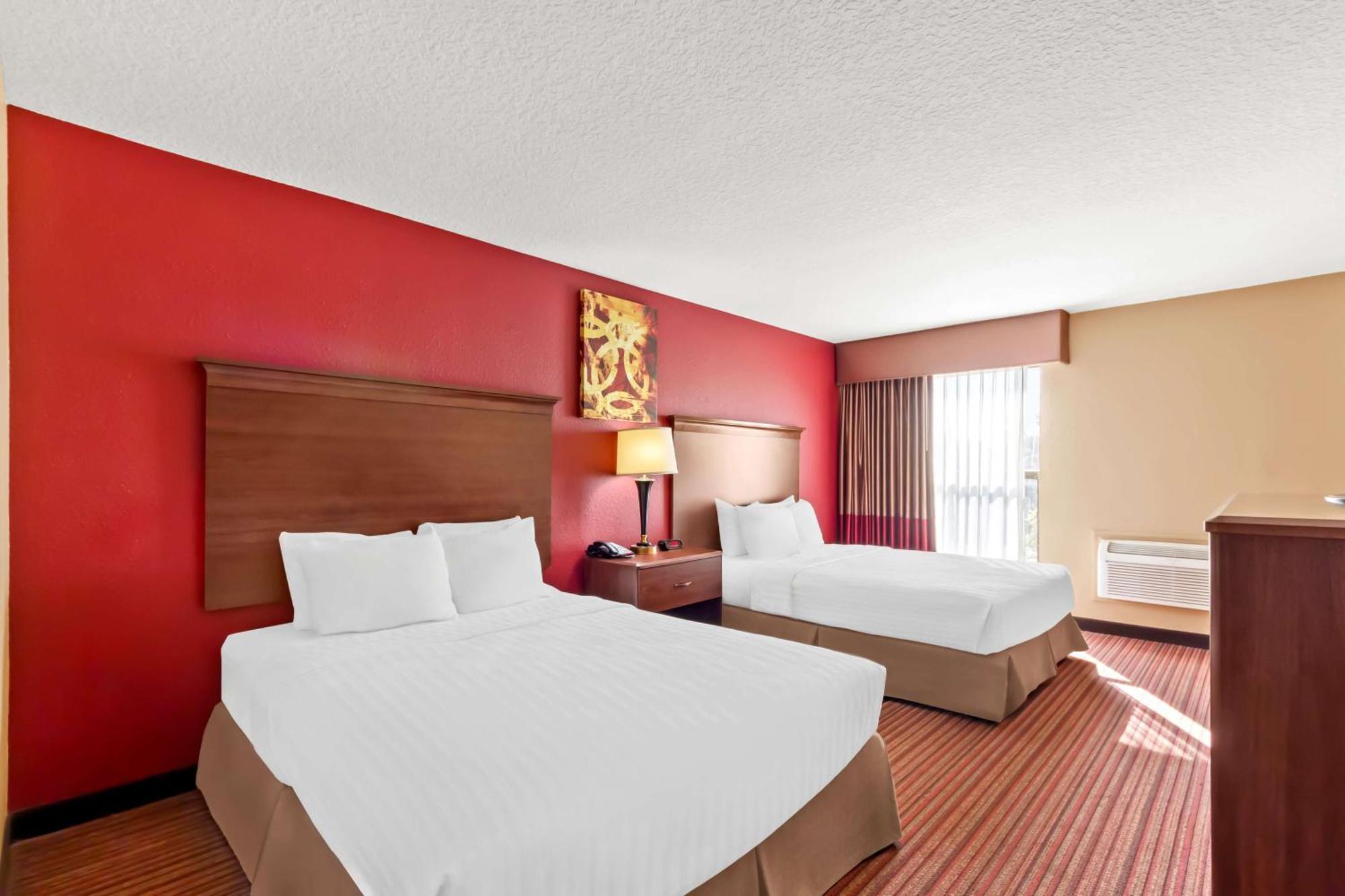 Surestay Plus By Best Western Fiesta Hotel San Antonio
