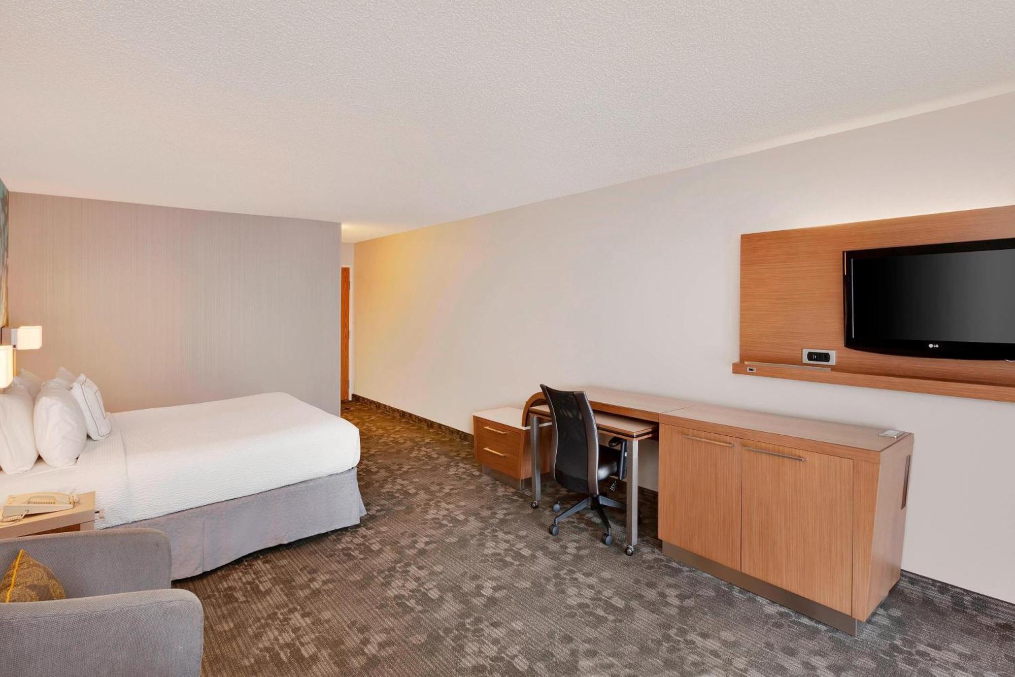 Courtyard By Marriott Airport/north Star Mall San Antonio