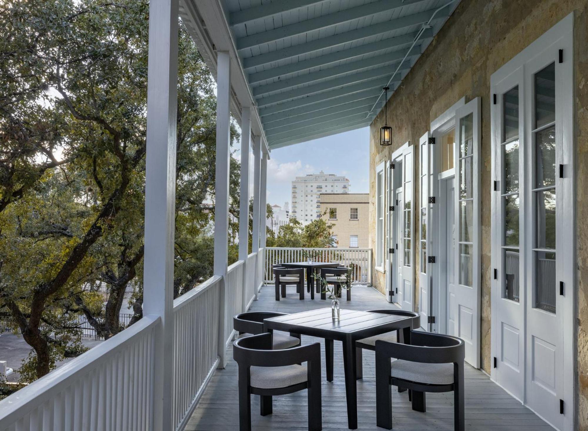 Kimpton Santo - Riverwalk By Ihg