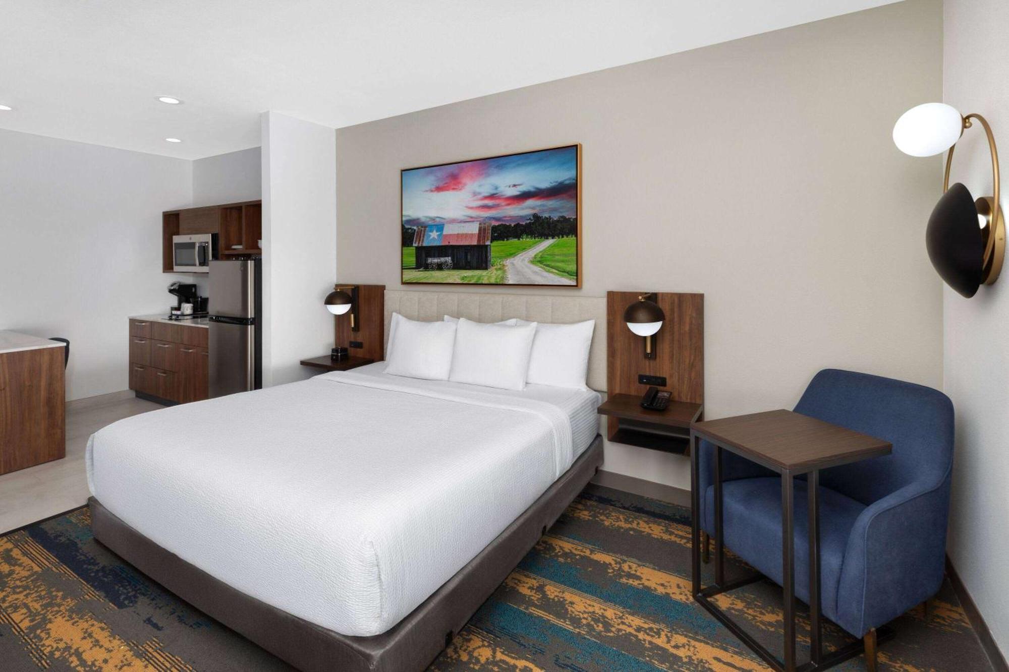 Hotel La Quinta & By Wyndham At The Rim *