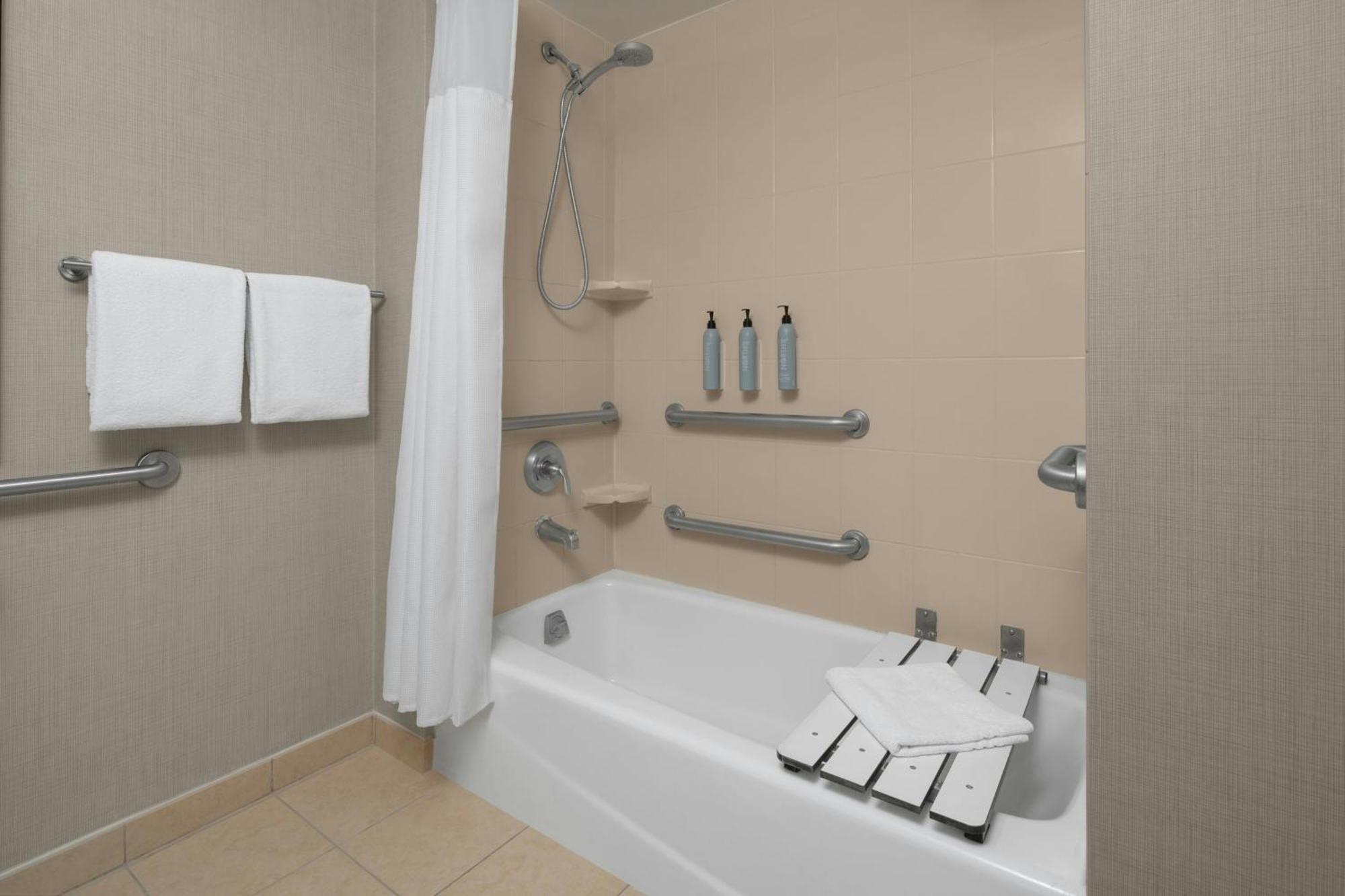 By Marriott Airport/alamo Heights Hotel San Antonio