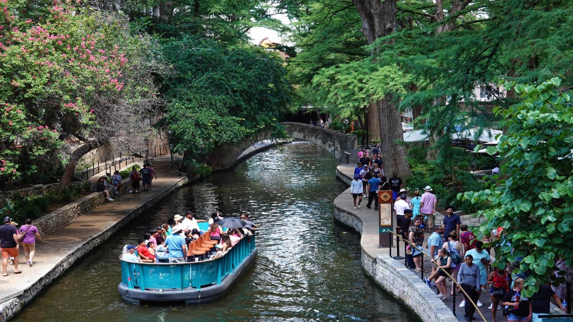 Express & - Rivercenter Area By Ihg Hotel San Antonio