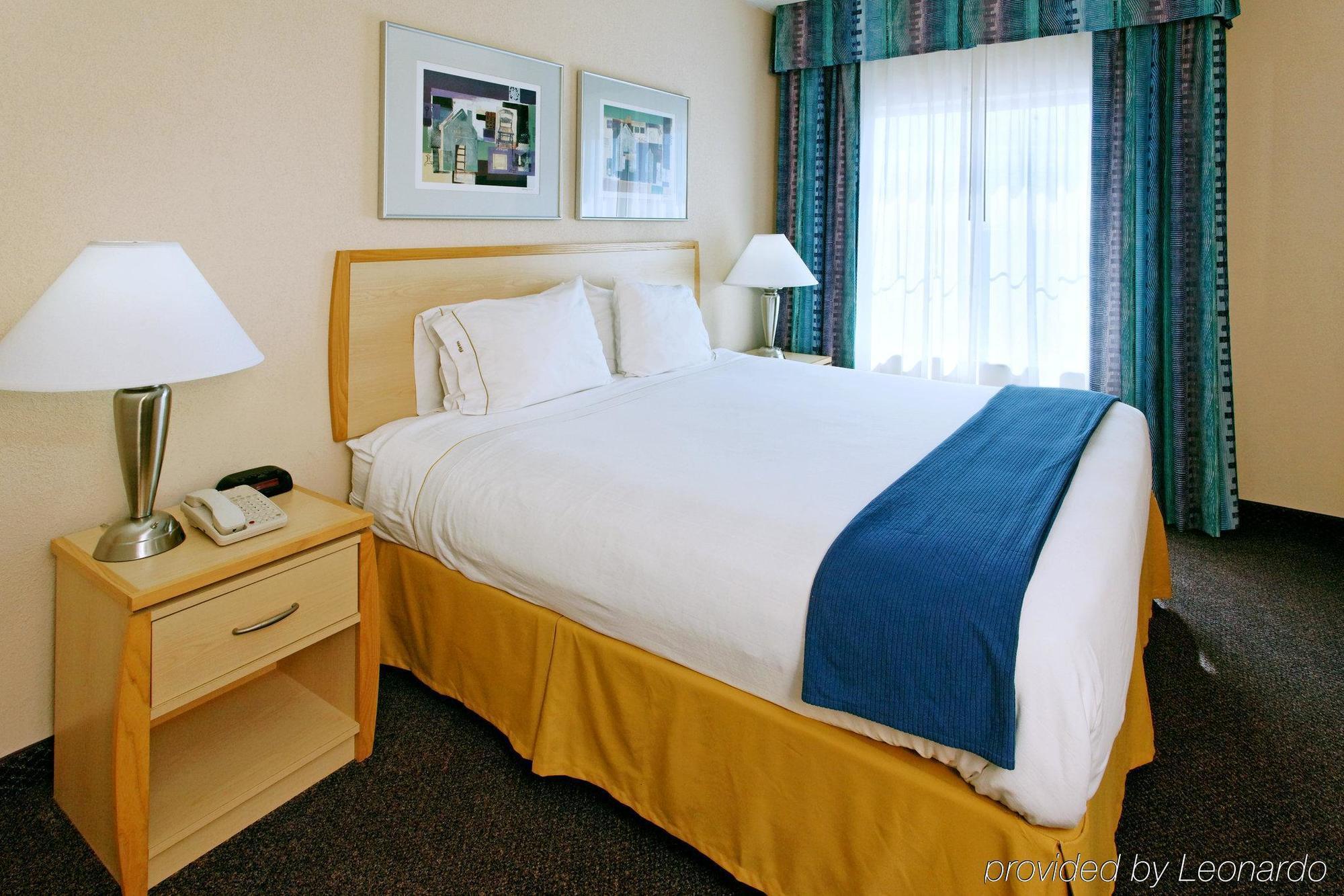 Express & - Rivercenter Area By Ihg Hotel 3*