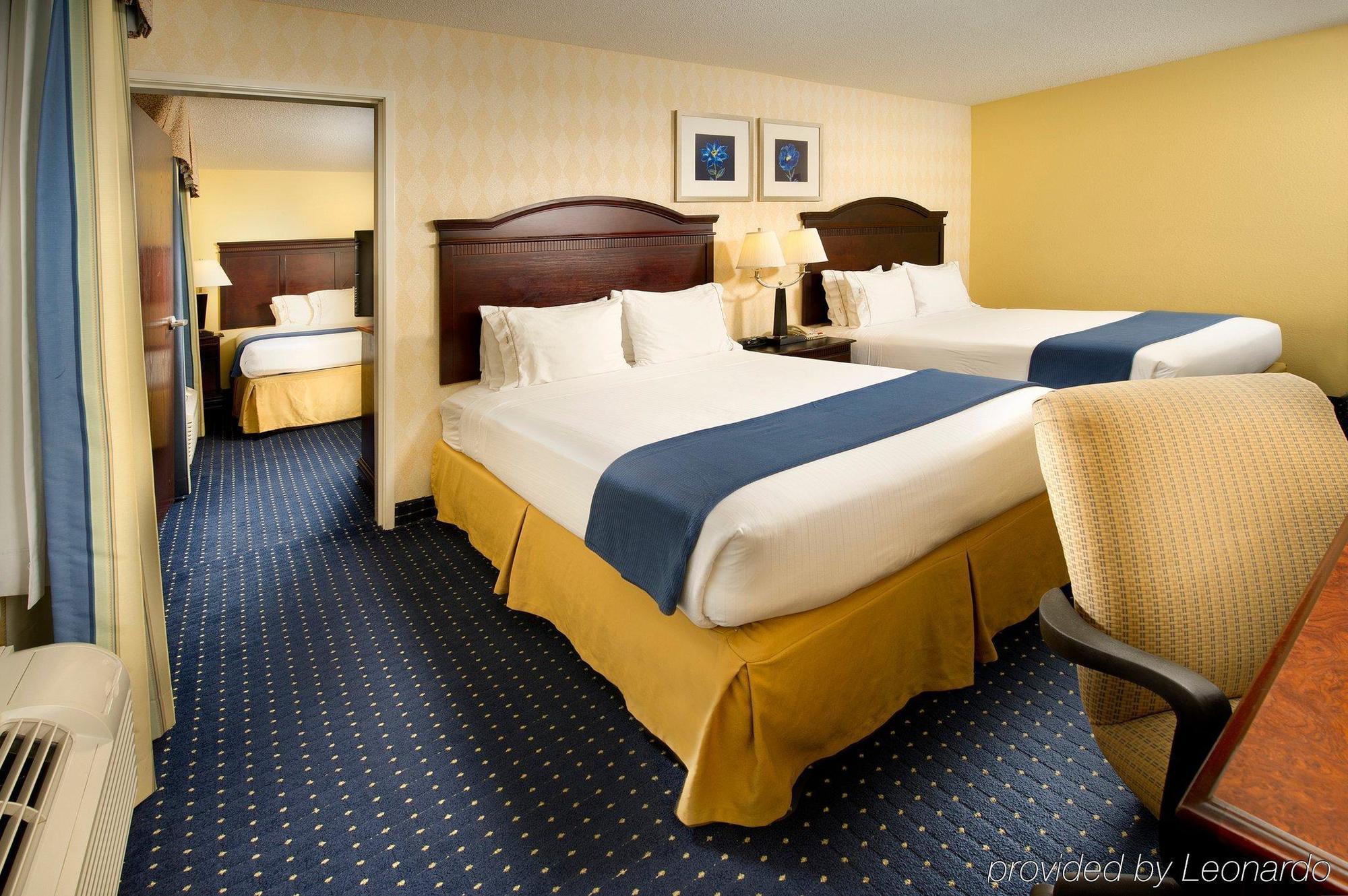 Express & West Sea World Area By Ihg 3* San Antonio