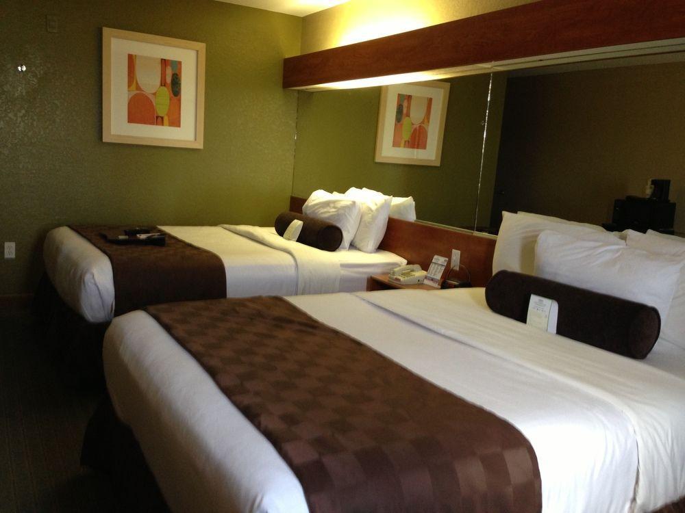 Super 8 By Wyndham Downtown Ne