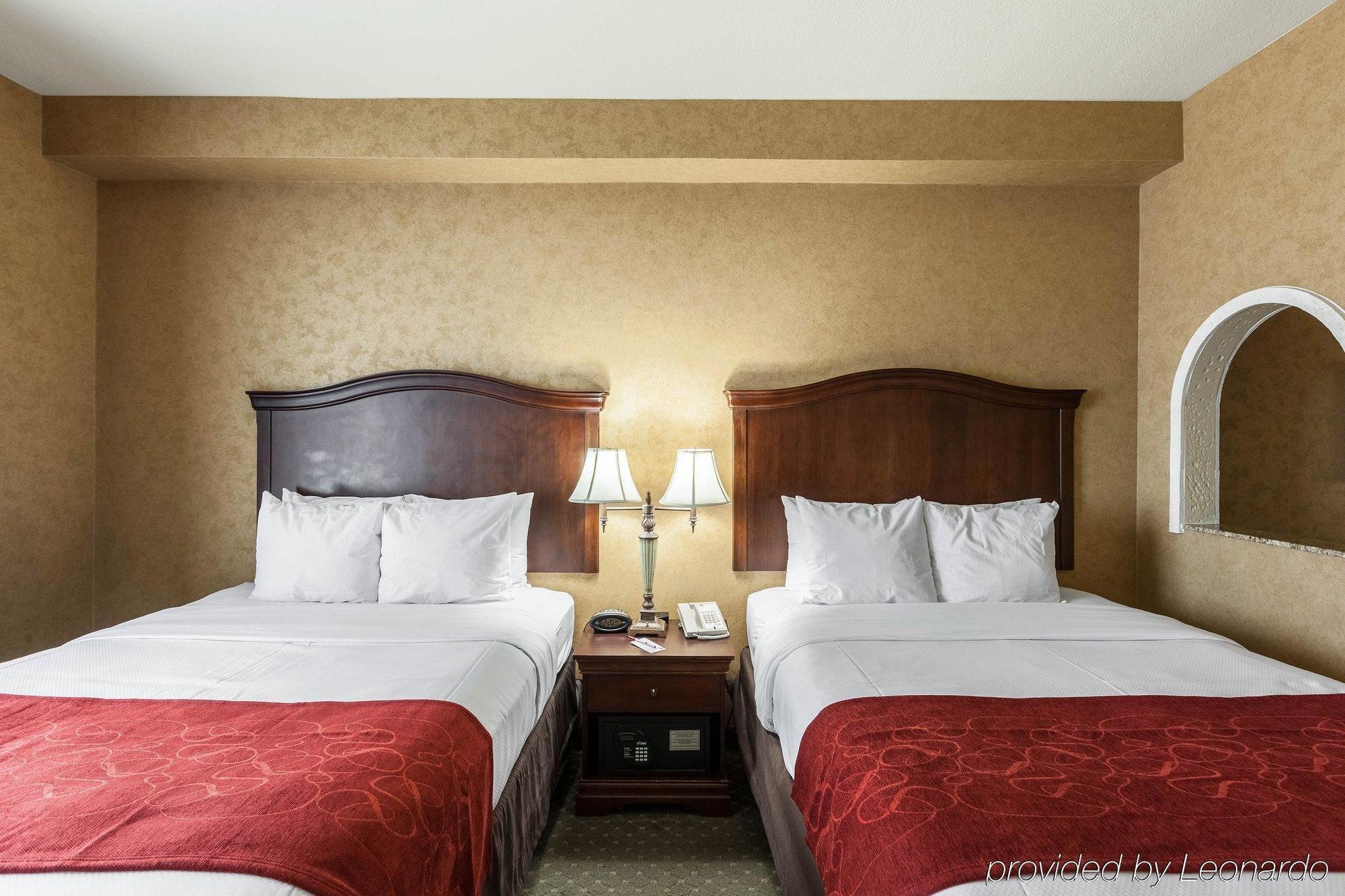 Comfort Alamo-river Walk 3*