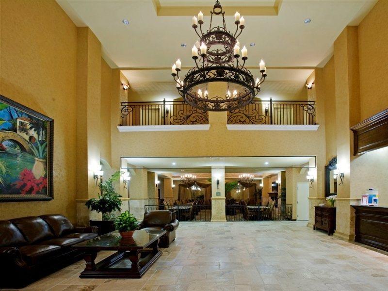 Hotel Comfort Alamo-river Walk 3*