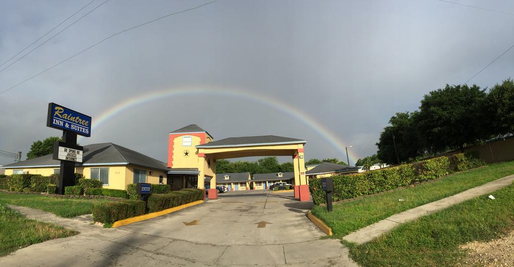 Raintree And Suites Motel 2*