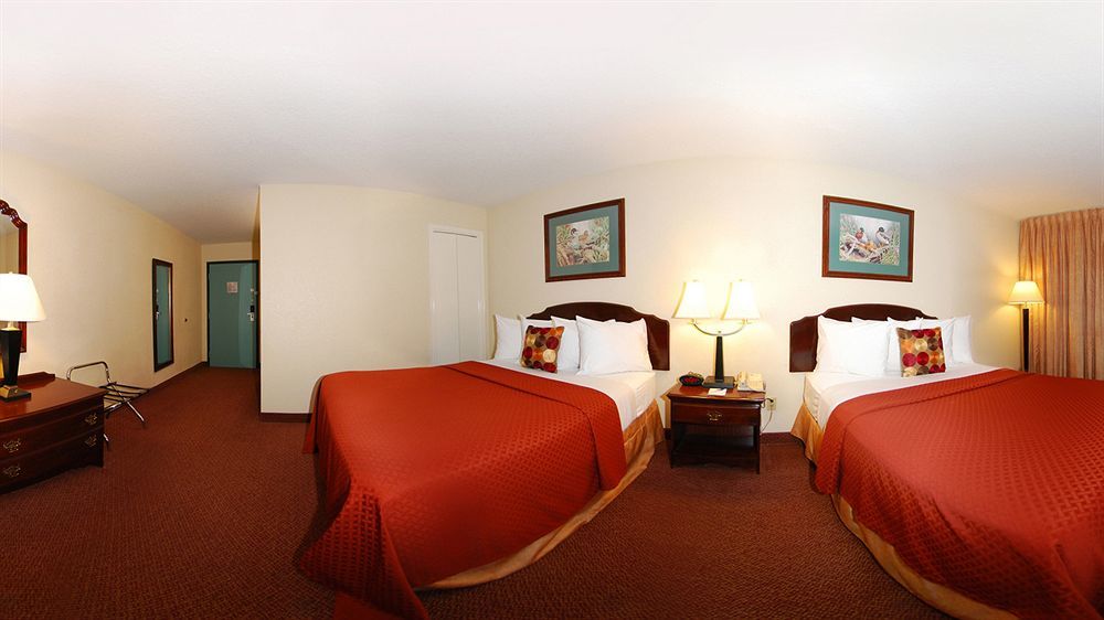 Surestay Plus By Best Western Fiesta San Antonio
