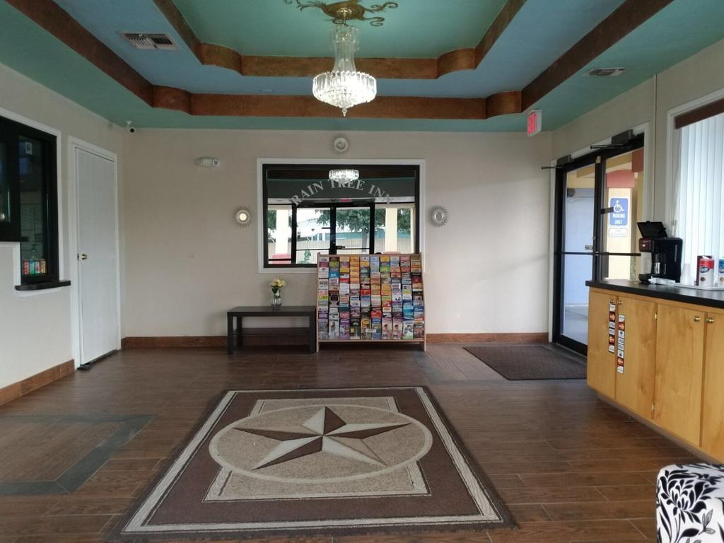 Raintree And Suites Motel San Antonio
