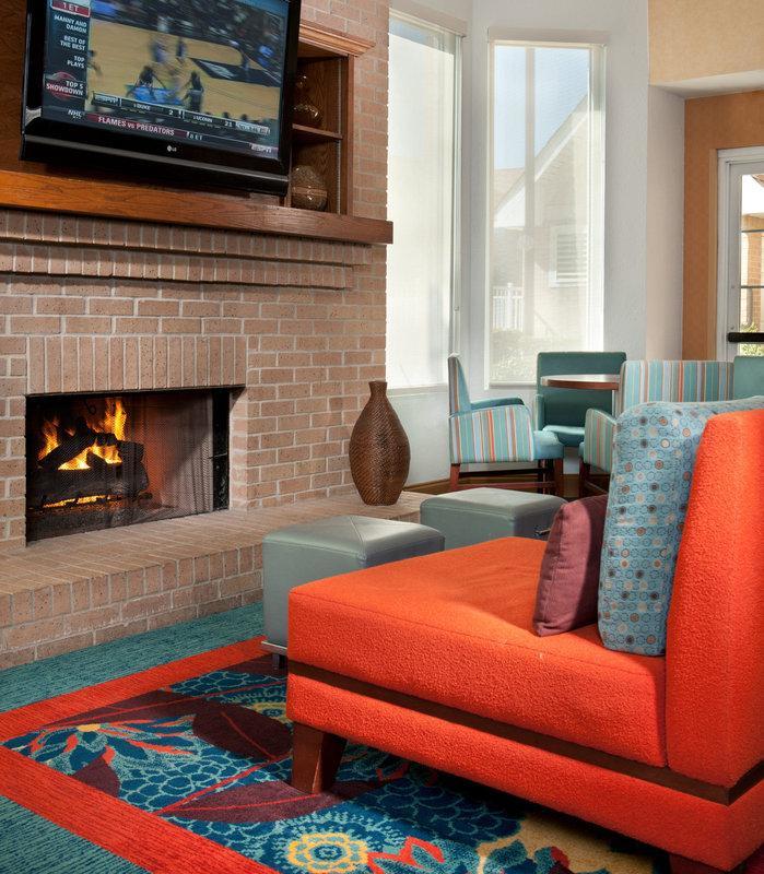Hotel By Marriott Airport/alamo Heights 3*