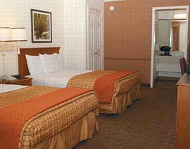 La Quinta By Wyndham Lackland Hotel San Antonio