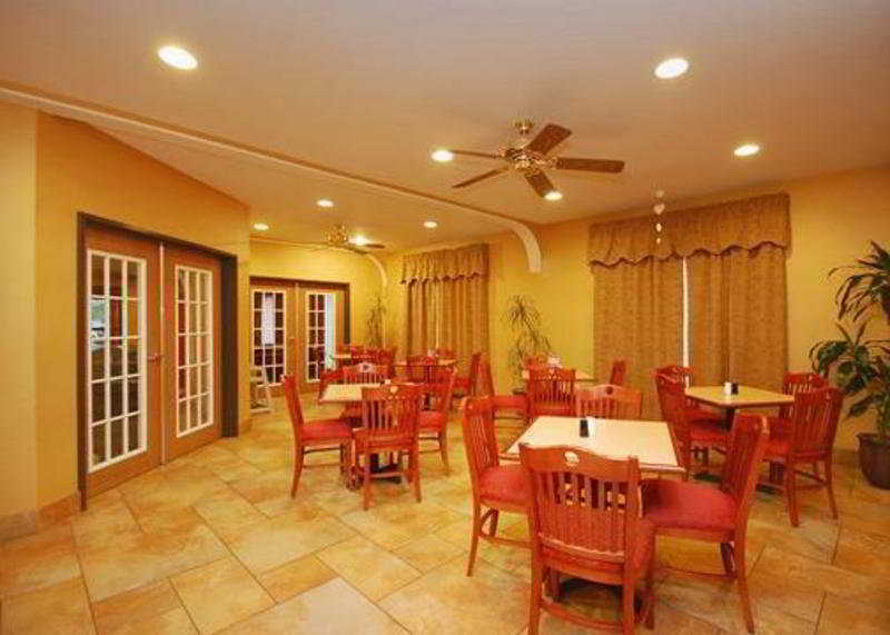 Comfort Near Seaworld 3* San Antonio