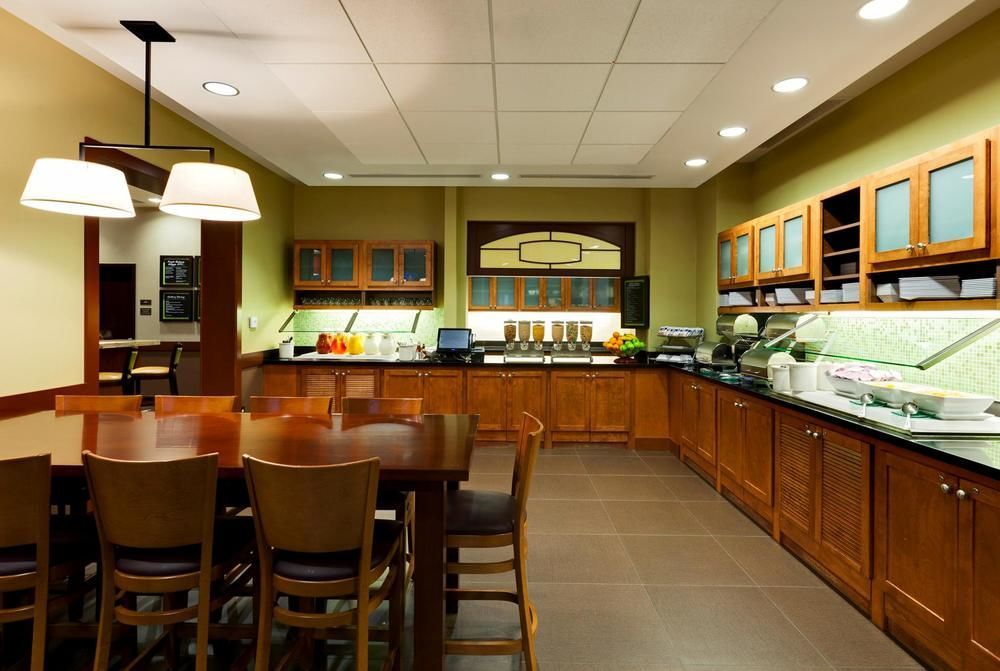 Hyatt Place Airport/quarry Market Hotel San Antonio