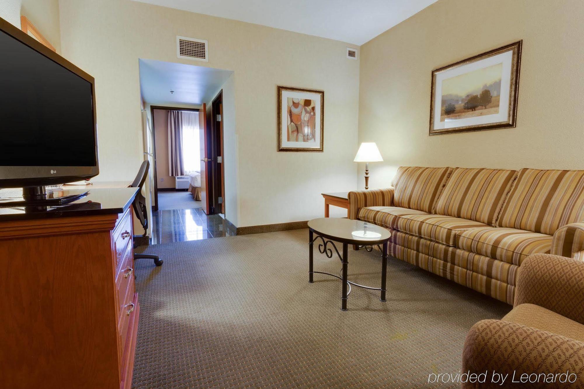 Drury & Northwest Medical Center 3*