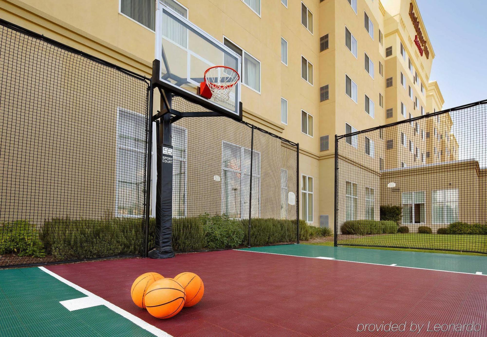 By Marriott Six Flags At The Rim 3*