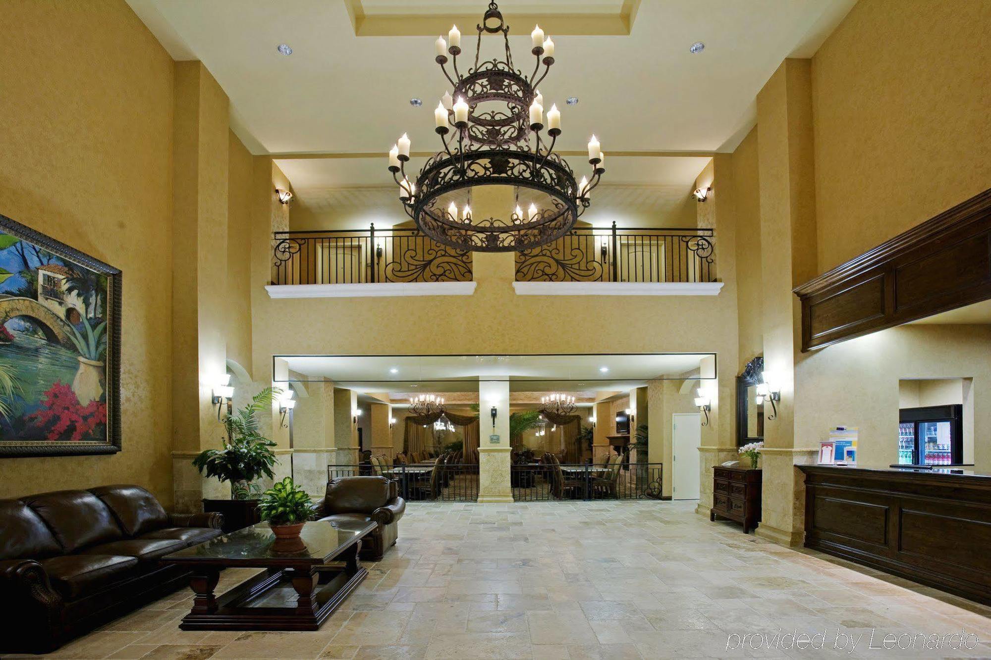 Comfort Alamo-river Walk Hotel