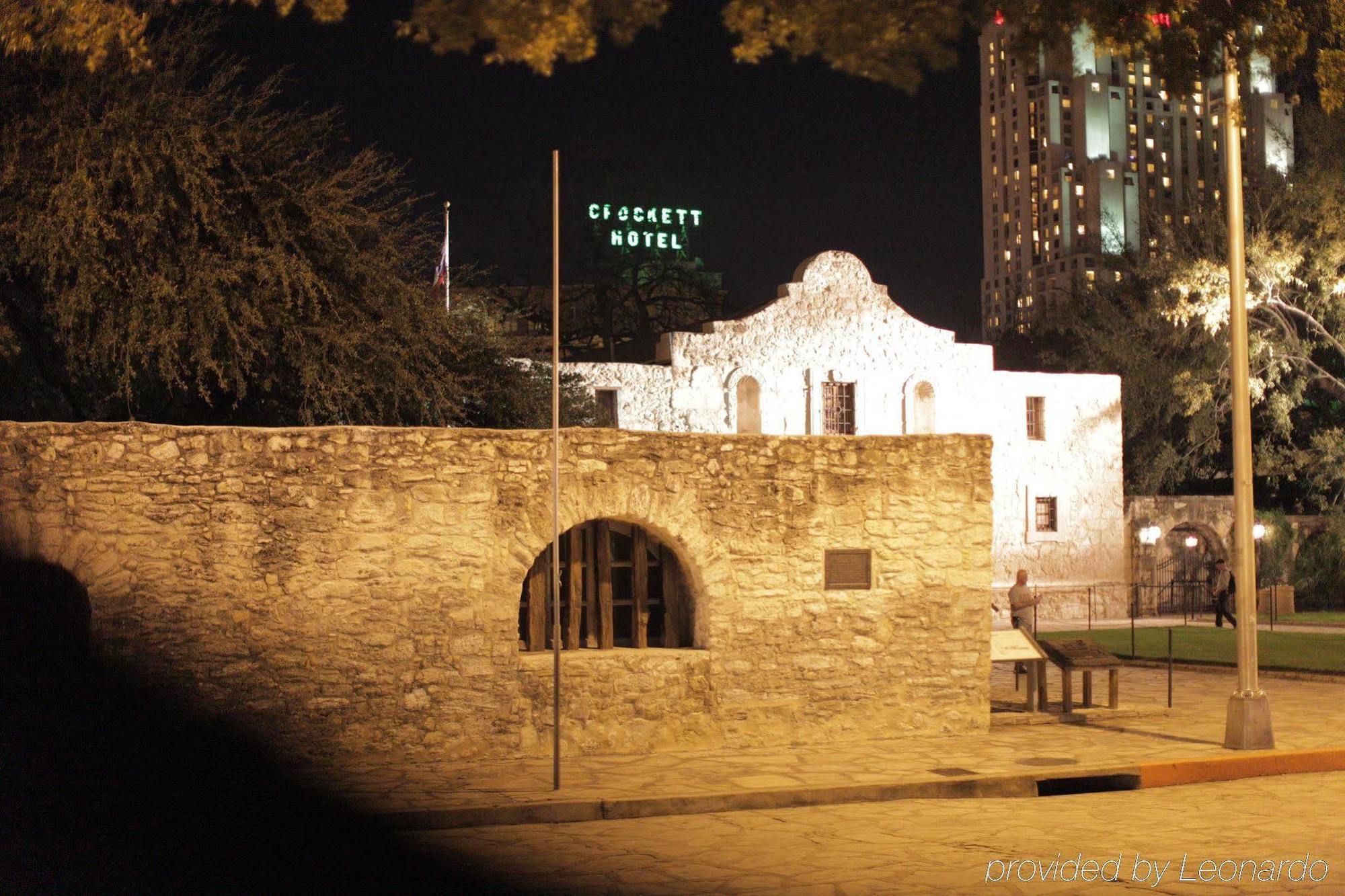 Comfort Alamo-river Walk Hotel 3*