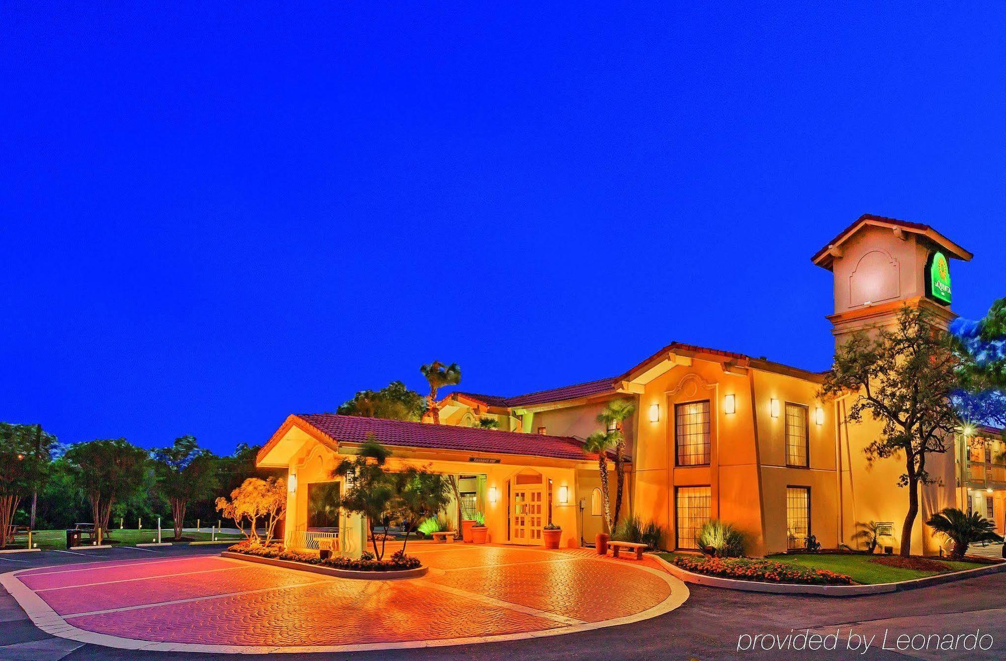 La Quinta By Wyndham Lackland