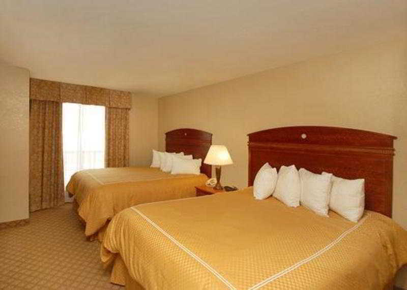 Comfort Near Seaworld Hotel 3*