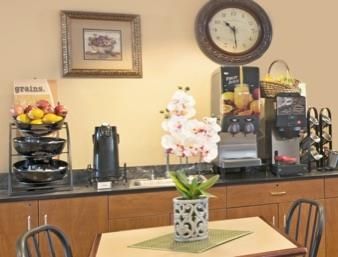 Hotel Super 8 By Wyndham Downtown Ne 2*