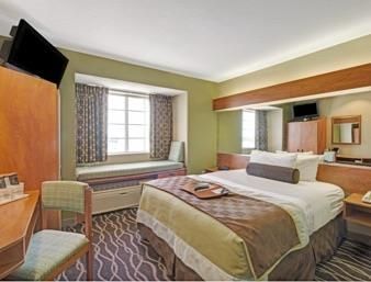 Super 8 By Wyndham Downtown Ne 2*