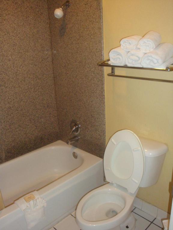 Days Inn by Wyndham San Antonio Northwest/Seaworld 2*