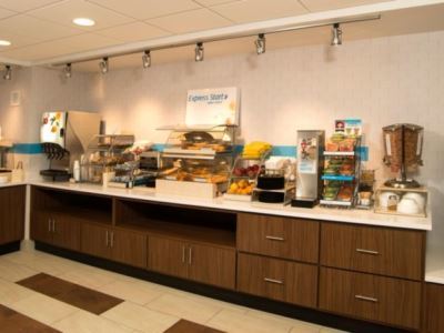 Hotel Express - Airport By Ihg 3*