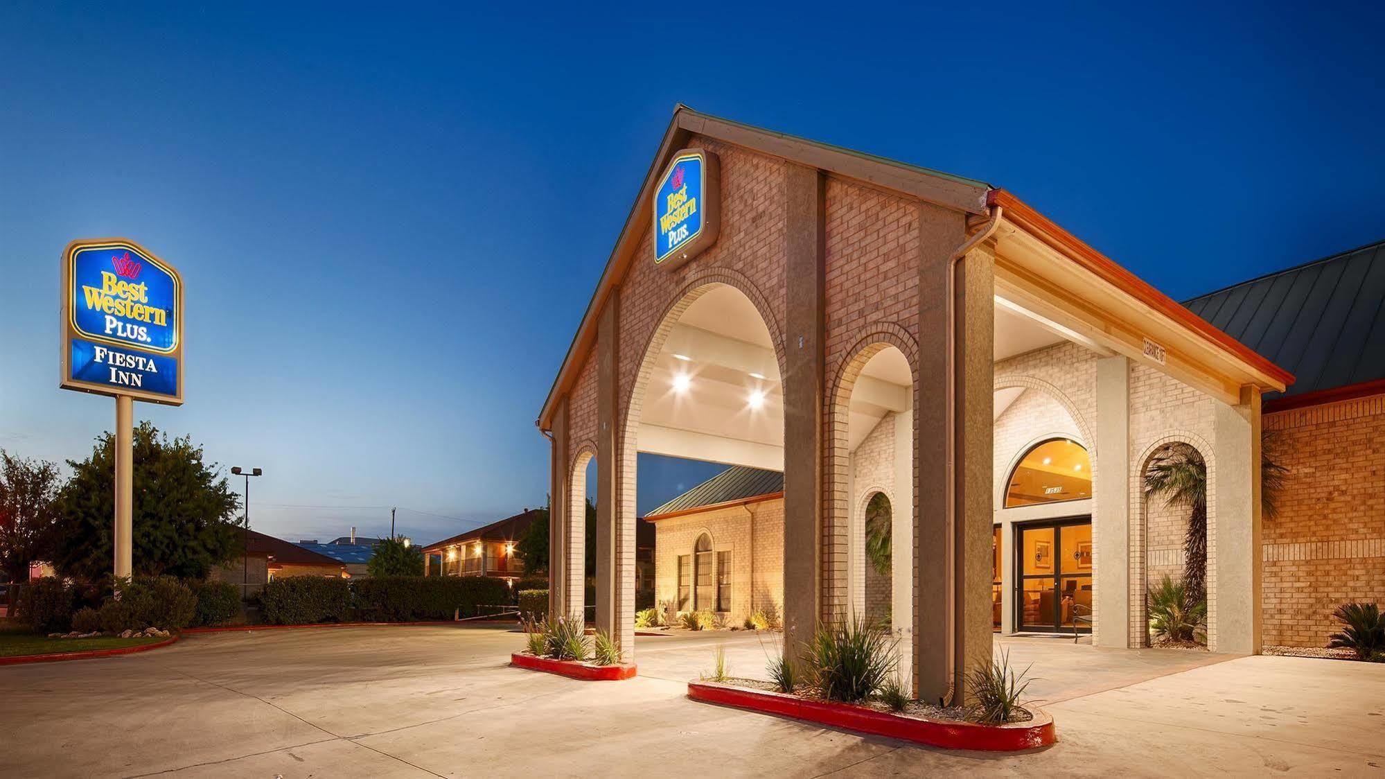 Surestay Plus By Best Western Fiesta San Antonio