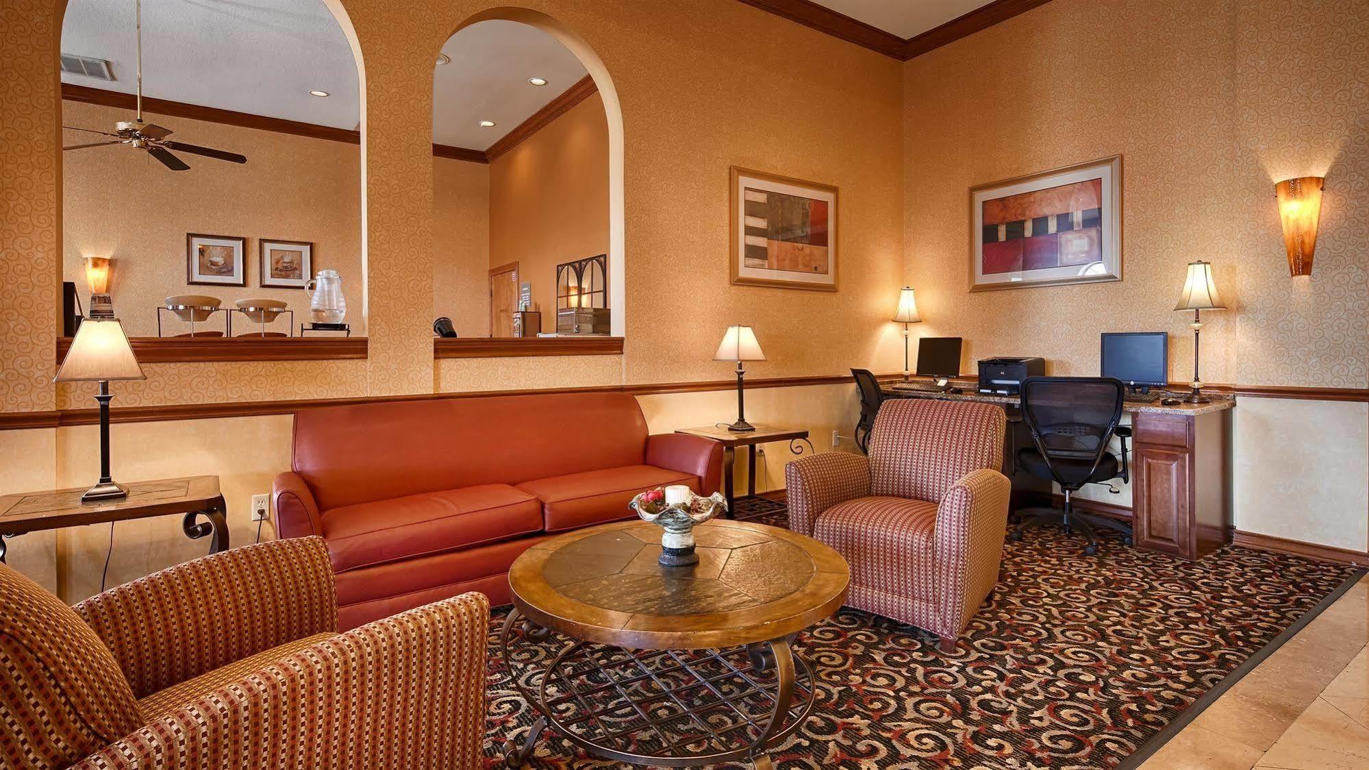 Hotel Surestay Plus By Best Western Fiesta 3*