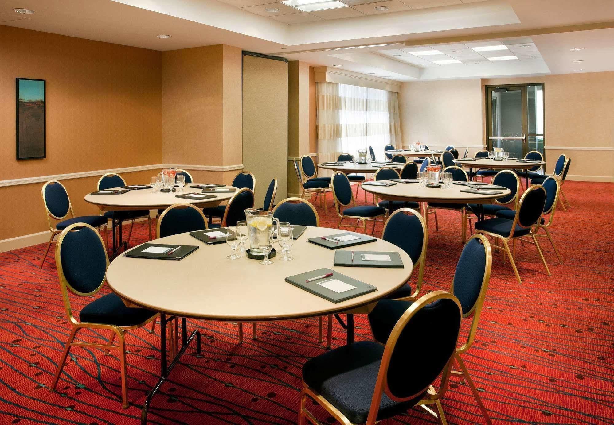 Sonesta Es Downtown Alamo Plaza Hotel 3*